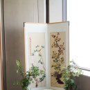 꽃과 바늘과 실타래 이미지