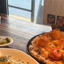 함께 걷는 사람들 이미지