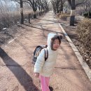 산책과 아들 가족 이미지