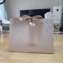 (주)현주케어 | 세심한 다정함에서 사랑을 느끼는 <행복한 돼지의 일기>