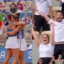 La reazione dell'angolo per l'oro di Sara Errani e Jasmine Paolini. Video 이미지