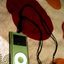 아이팟 나노 2세대 GREEN (4기가) 팝니다. (사진 있어요 ^^) 이미지