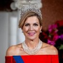 12/11 빌렘 알렉산더 국왕, 막시마 왕비, 카타리나 아밀리아 왕세녀, 핀란드 대통령 부부 이미지