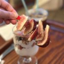 테린느와 무화과 요거트 파르페가 맛있는 송리단길카페 코히루 내돈내산 후기