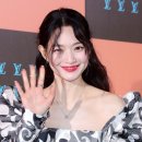 신민아, 결혼 발표 후 첫 공식석상… 추위 속 ‘여신 미모’ 빛났다 이미지