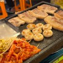 안지랑역 4번출구 | 안지랑역 삼겹살 맛집 추천｜남부시장 로컬 감성 해수짚불촌 후기