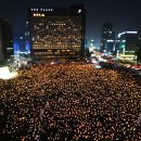 “국정원 정치개입 박근혜 대통령 사과하라” 서울광장 등 전국서 10만 촛불 ‘활활’ … 시국회의·민주당 &#39;국정원 사태&#39; 대규모집회 이미지