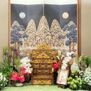 꽃과 바늘과 실타래 이미지