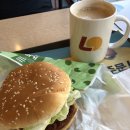 호반편의점 | 롯데리아 대전용산점 방문 후기｜호반서밋 지구 상권 속 익숙한 선택