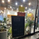 사월역 2번 출구 옆 이미지