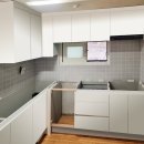 도봉-도봉-2145 | 서울 도봉구 | 골드라인 여닫이 붙박이+페트(PET)무광화이트 싱크대+신발장 시공 후기