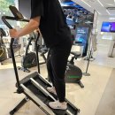 에셜론 스테어 클라이머 체험해 본 고고런 하이마트 잠실점 툰투리 매장