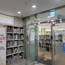 관평도서관 1층 이미지