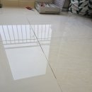 (주)위메진 | 거실 바닥타일 탈락된 줄눈 메지 주입