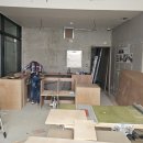 [관저동 카페 인테리어] 가성비와 감성을 모두 잡은 따듯한 우드톤 공간, 'un-82' 완공 후기 ☕️
