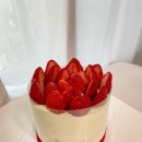 무엘로 | 구리 롯데백화점 케이크 맛집 무엘로｜예약 없이 구매 가능한 과일 듬뿍 수제케이크 후기