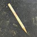 추억의 옥토끼 연필과 최근 복각된 옥토끼 입니다. 이미지