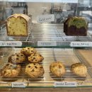 두산로9길 | 가산 카페 추천 <칩스> 분위기 좋은 곳 혼카페 책 읽기