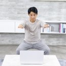 “40대부터 꼭 해라”… 물리치료사가 꼽은 ‘노후 대비’ 근력 운동~ 이미지