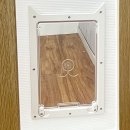 펫슈퍼24 | 냉난방비 아끼는 반려견 안전문 요기펫 무타공 펫도어 사용 변화