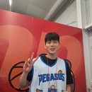디비스토어 | 성수 KBL x 라인프렌즈 팝업 스토어 방문 후기(feat. 소노팬, 최승욱 정성조 이민서 뒷모습....)