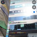 미소 가득한 의원 이미지