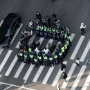 전장연 ‘출근길 용산 8차선 기습 점거’에…이준석 “비문명적 시위” 이미지