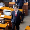 특검 비난하던 권성동, 구속영장 발부되자 &#34;재판부 역시 민주당에 굴복&#34; 이미지