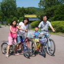 자전거 가족 이미지
