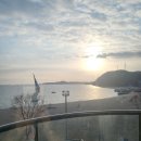 해뜨는 바다풍경 모텔 이미지