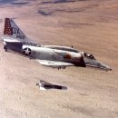 장평호스릴-8 | 미해군 A-4 Skyhawk 공격기 (2)