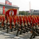 김정은, "2월 8일 북한군 퍼레이드에 한국군 초대" 이미지