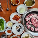 돌 정육점 이미지