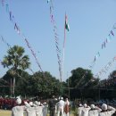 2013년 1월 26일 법륜스님의 하루(인도 공화국 수립 행사, 마을잔치) 이미지