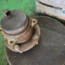 환영자동차카센타 | 점등, 운전석 뒤 센서 단품 교환으로 해결 도성카센타에서는 휠 베어링이 아닌 센서만 정밀 교체합니다