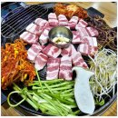 정돈솥뚜껑삼겹살 이미지