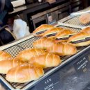 빵굽는곰 | 부산 해운대 베이커리 소금빵 맛집 추천 마린시티 빵집 조블랙