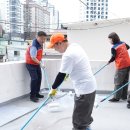 칠하다