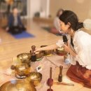 싱잉볼 명상 테라피 이미지