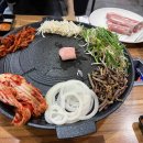 더덕솥뚜껑삼겹살세종부강점