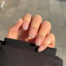 네일공간 | 천호 네일 유지력 좋은 공간네일 겨울 글리터 그라데이션 후기
