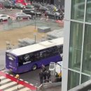 영국 히드로 공항 가스테러 발생 이미지