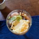 오즈카페 | 이요오즈 카페 무라카미 저택 상점가 분위기 및 파르페 후기