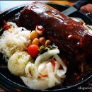 옥토버하우스 이미지