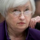 Yellen Defends Seven Years of Low Interest Rates in Letter to Nader-브룸버그11/24 :FRB 총재 Yellen 2008년 금유위기 이후 초저금리 유지 비판 서한 답변 이미지