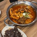 청년다방 과천점 | 떡볶이 분식 과천 맛집 청년다방 과천점 국물떡볶이와 토핑이 매력적인 곳