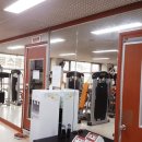 바벨과 사람 헬스클럽 이미지