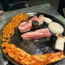 복돼지솥뚜껑생삼겹살 이미지