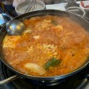 24시누름돌생고기김치찌개 이미지