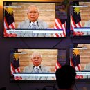18/04/06 Corruption, fundamentalism to cloud Malaysian election - Prime Minister Najib Razak reminds Malaysians that elections aren't based on the pop 이미지